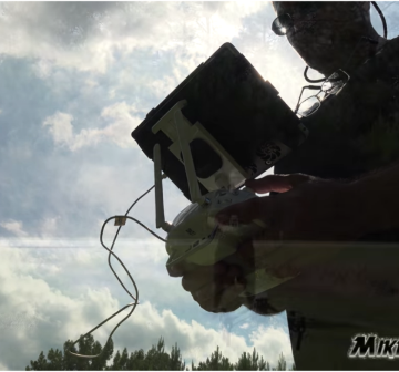 Mike's Car Info Reviews the X-Naut iPad Cooling Case