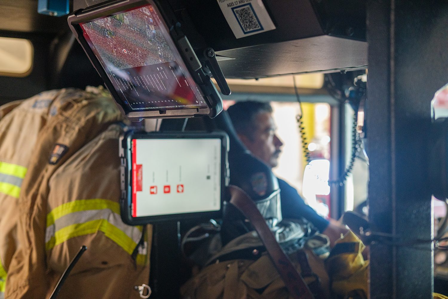Mounted X-Naut case in a first responder vehicle
